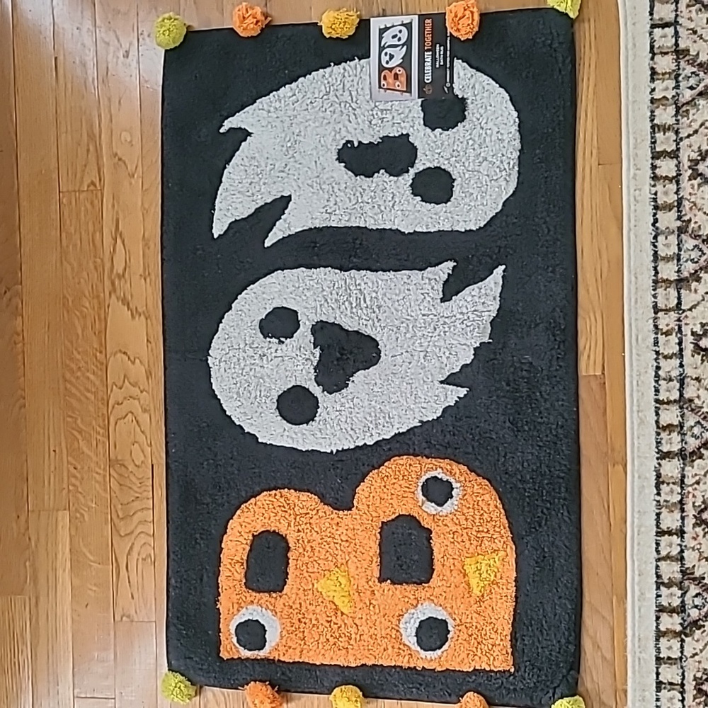 BOO HALLOWEEN BLACK, WHITE AND ORANGE BATH RUG 20"X30